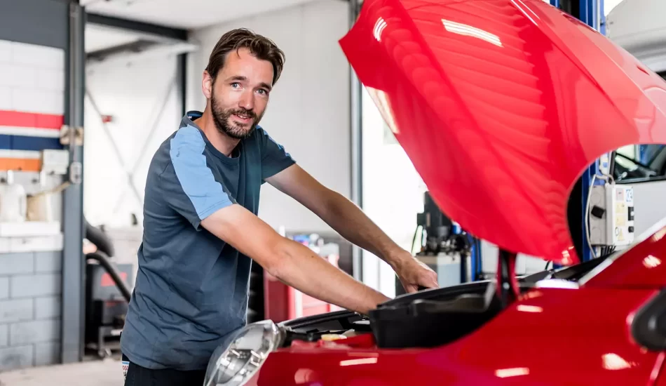 Auto-onderhoud bij Auto Egberts in Leek